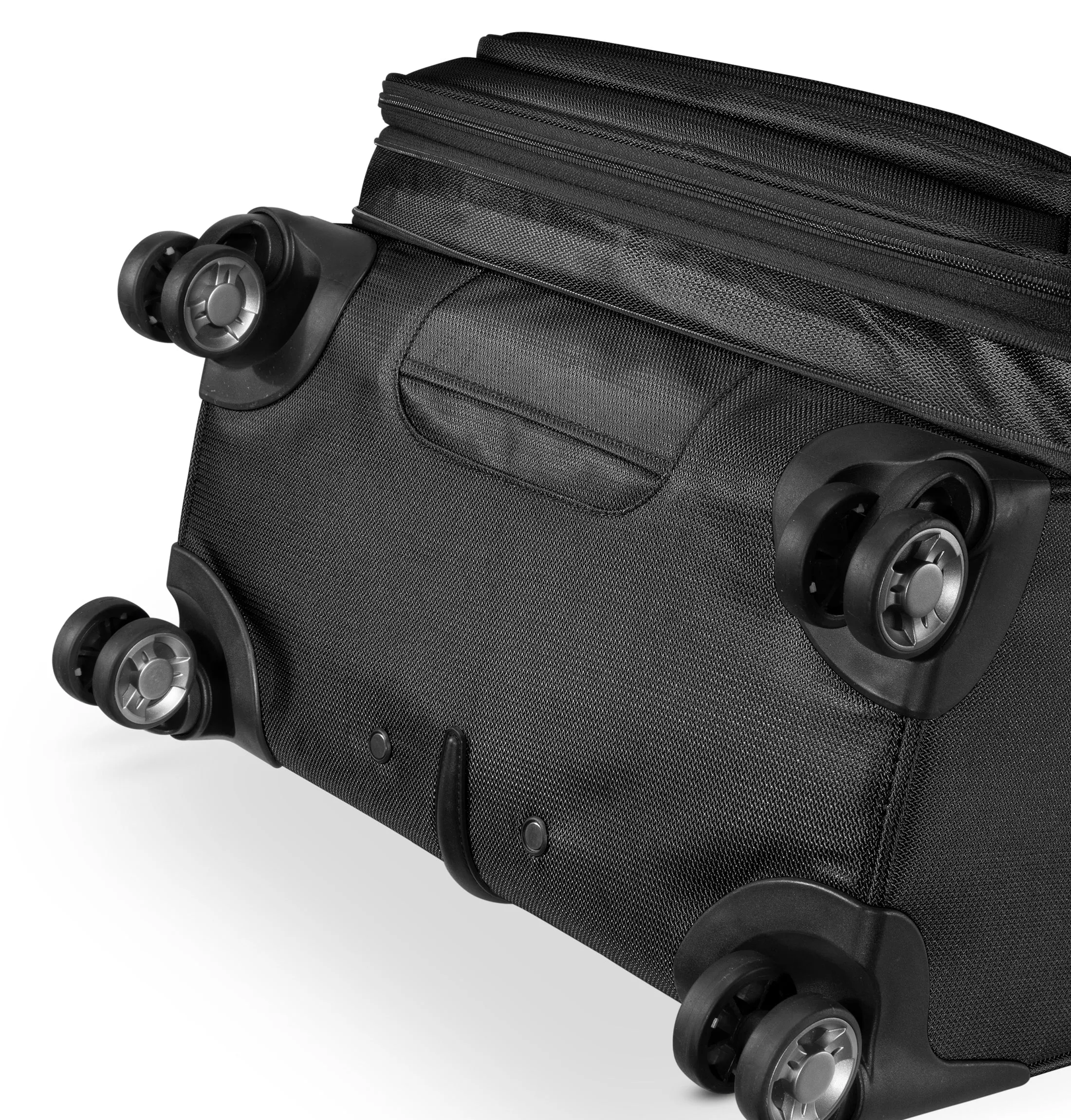 Avalon Softside Medium Check-In Expandable Spinner