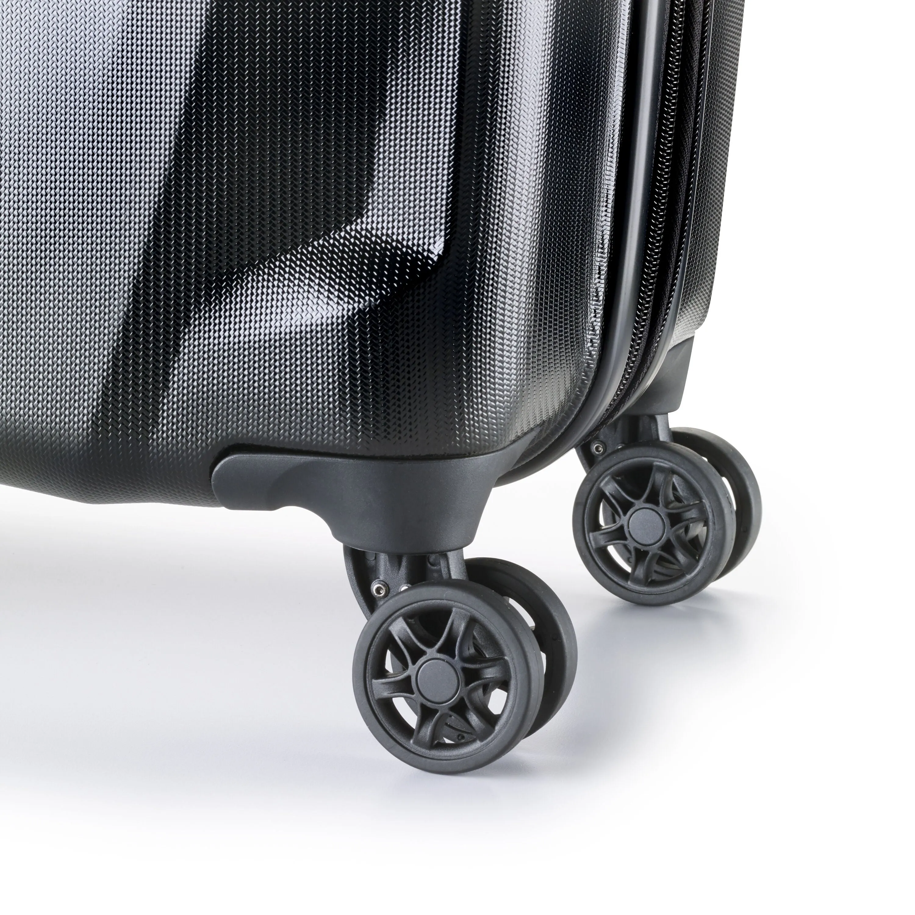 Samsonite Pursuit DLX Spinner Medium